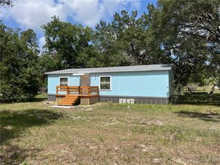915 N Dunkenfield Avenue, Crystal River, FL 34429
