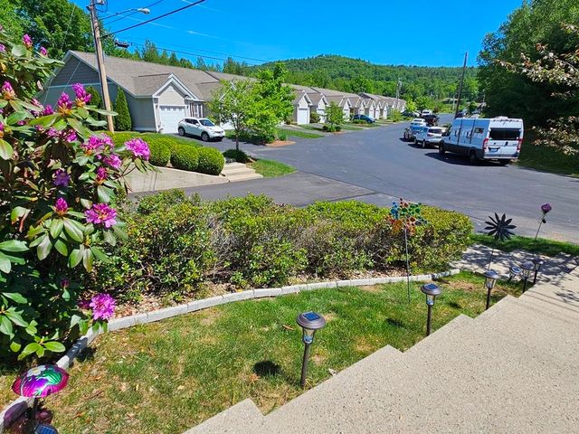 28 Owens Dr Unit 68, Swanzey, NH 03446