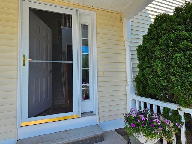 28 Owens Dr Unit 68, Swanzey, NH 03446