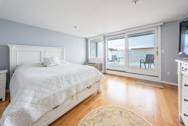 94 Shore Drive W UNIT 9B, Mashpee, MA 02649