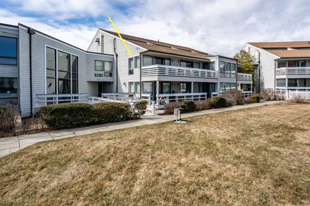 94 Shore Drive W UNIT 9B, Mashpee, MA 02649