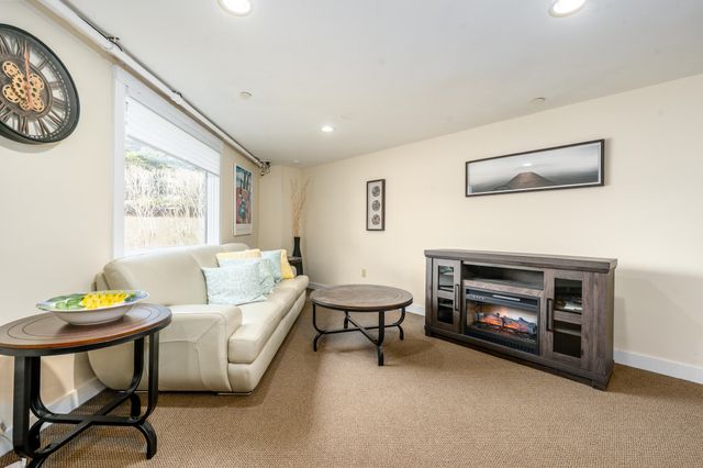 94 Shore Drive W UNIT 9B, Mashpee, MA 02649