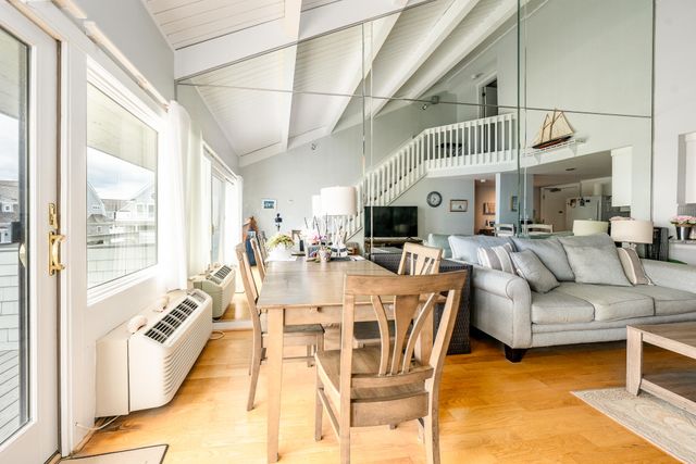 94 Shore Drive W UNIT 9B, Mashpee, MA 02649