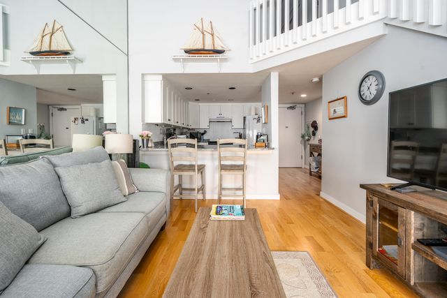 94 Shore Drive W UNIT 9B, Mashpee, MA 02649