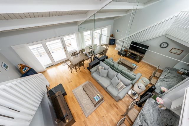 94 Shore Drive W UNIT 9B, Mashpee, MA 02649