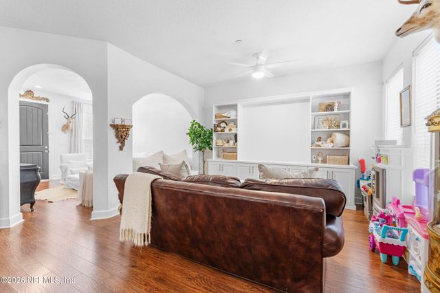 6219 CLEARSKY Drive, Jacksonville, FL 32258