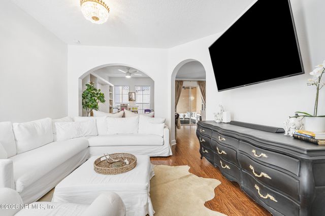 6219 CLEARSKY Drive, Jacksonville, FL 32258