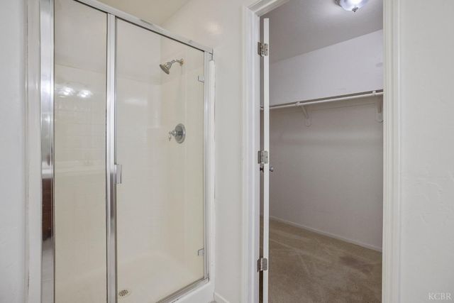 2805 W Brooke Avenue, Visalia, CA 93291