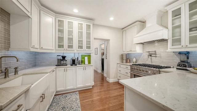1685 6TH STREET, Sarasota, FL 34236