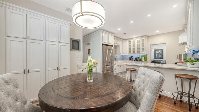 1685 6TH STREET, Sarasota, FL 34236