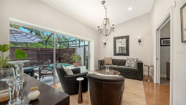 1685 6TH STREET, Sarasota, FL 34236