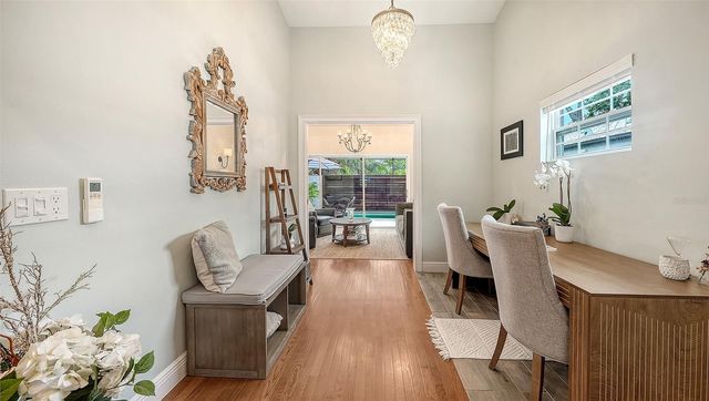 1685 6TH STREET, Sarasota, FL 34236