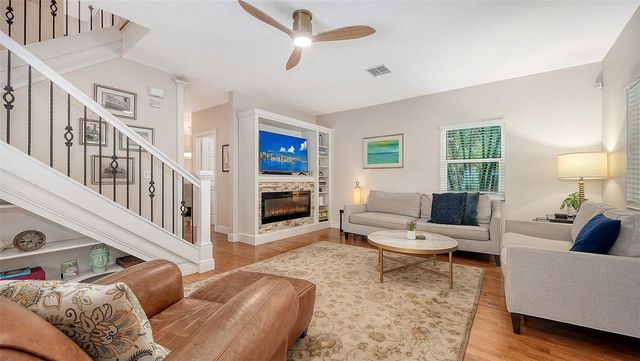 1685 6TH STREET, Sarasota, FL 34236
