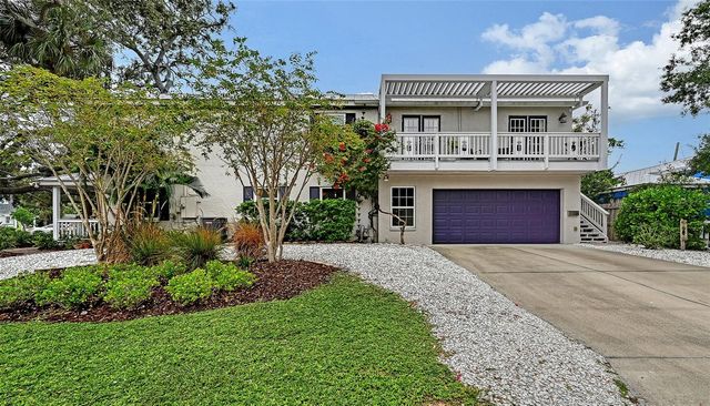 1685 6TH STREET, Sarasota, FL 34236