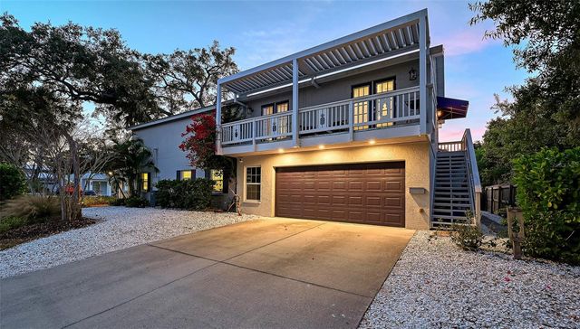 1685 6TH STREET, Sarasota, FL 34236