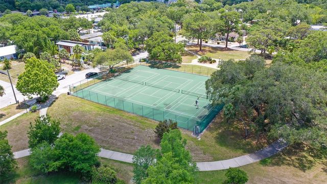 1685 6TH STREET, Sarasota, FL 34236
