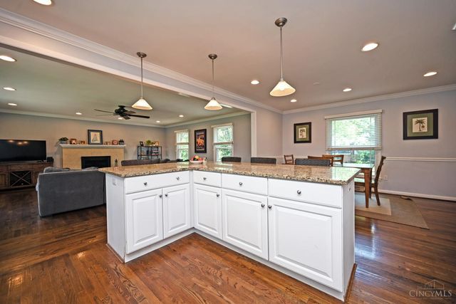 8530 Sturbridge Drive, Sycamore Twp, OH 45236