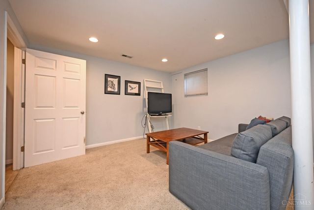 8530 Sturbridge Drive, Sycamore Twp, OH 45236