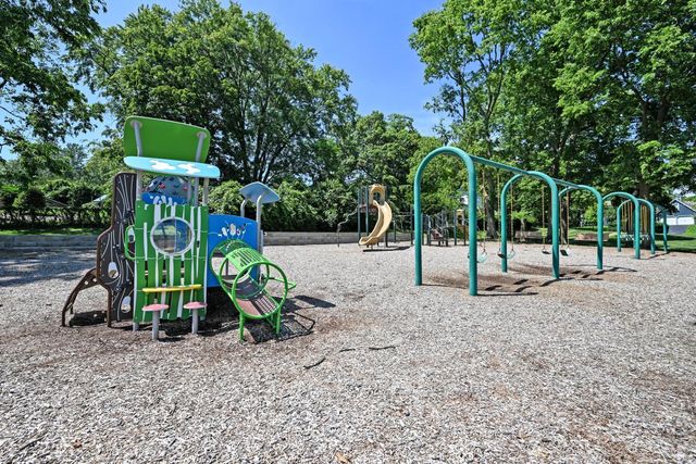 8530 Sturbridge Drive, Sycamore Twp, OH 45236