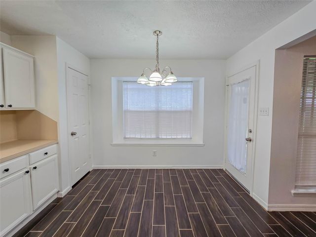 12010 Essenbruk Drive, Houston, TX 77066