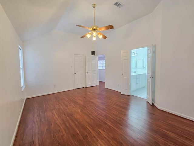 12010 Essenbruk Drive, Houston, TX 77066