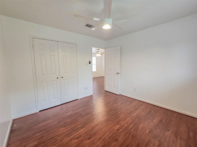 12010 Essenbruk Drive, Houston, TX 77066