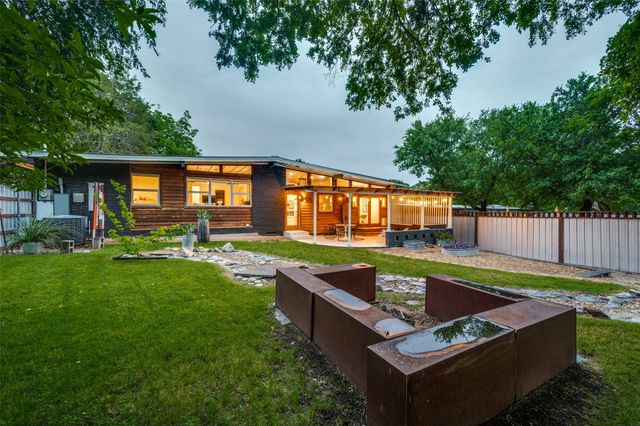 8719 Stanwood Drive, Dallas, TX 75228