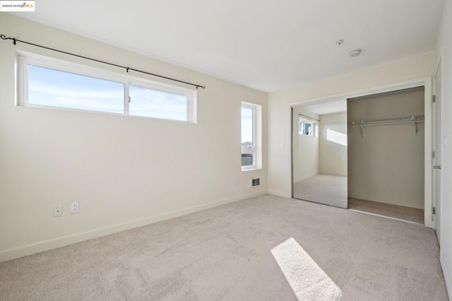 485 W Macarthur Blvd 407, Oakland, CA 94609