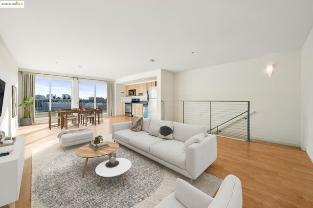 485 W Macarthur Blvd 407, Oakland, CA 94609