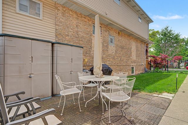 2111 N 75th Avenue 1E, Elmwood Park, IL 60707