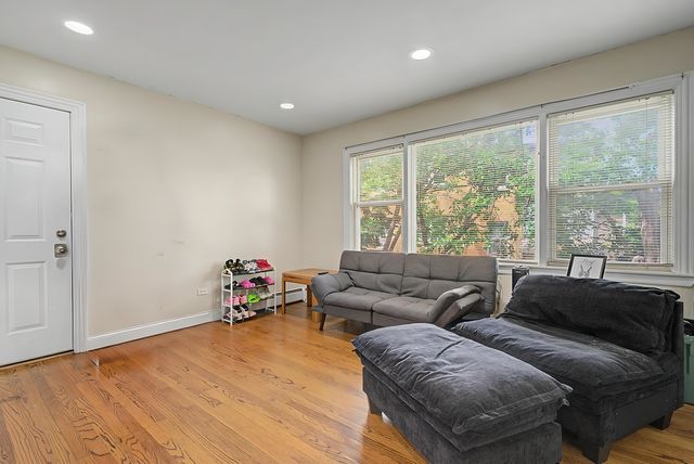 2111 N 75th Avenue 1E, Elmwood Park, IL 60707