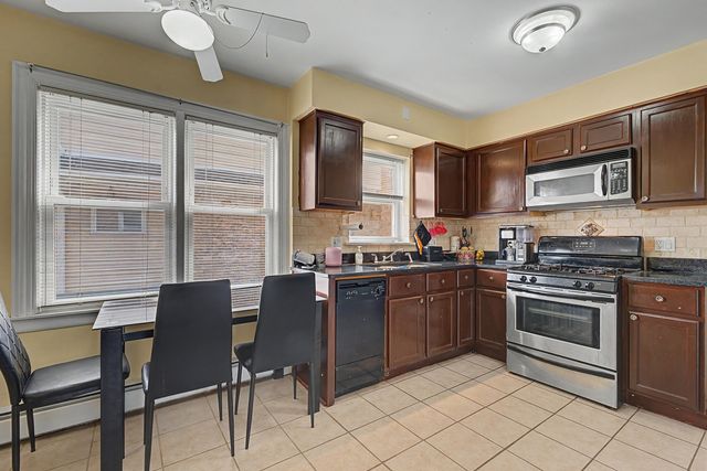 2111 N 75th Avenue 1E, Elmwood Park, IL 60707
