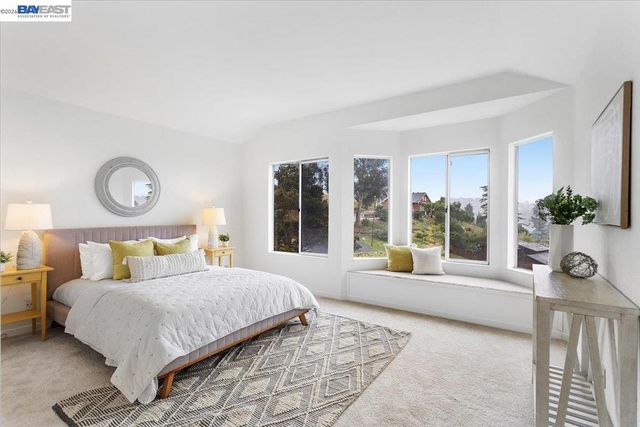 18786 Sydney Cir, Castro Valley, CA 94546