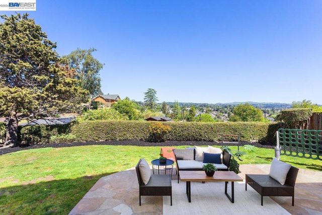 18786 Sydney Cir, Castro Valley, CA 94546