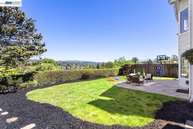 18786 Sydney Cir, Castro Valley, CA 94546