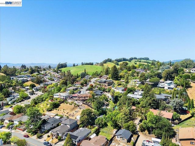 18786 Sydney Cir, Castro Valley, CA 94546