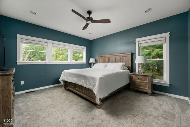 544 Amos Drive, Zionsville, IN 46077