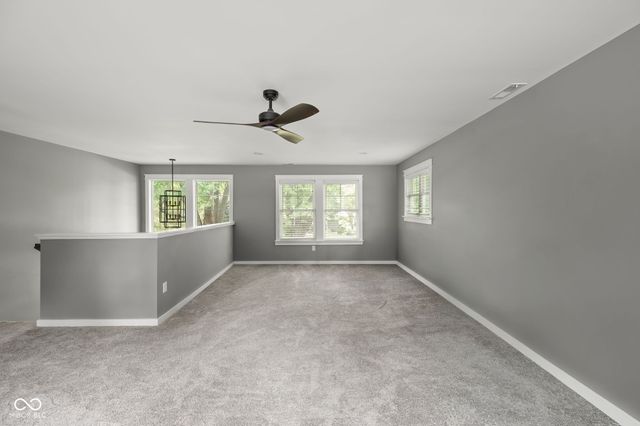 544 Amos Drive, Zionsville, IN 46077