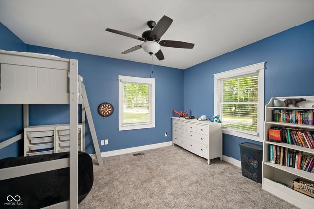 544 Amos Drive, Zionsville, IN 46077