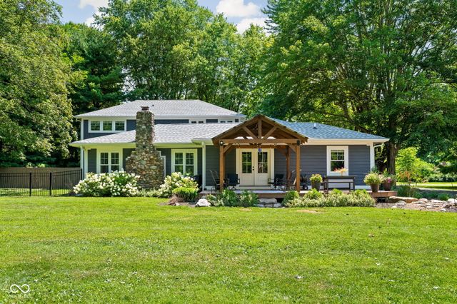 544 Amos Drive, Zionsville, IN 46077