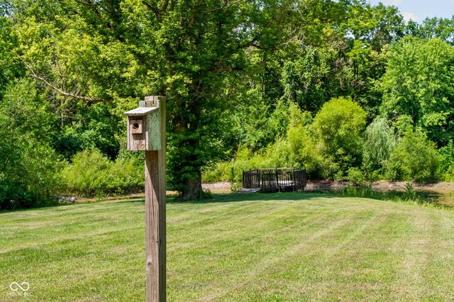 544 Amos Drive, Zionsville, IN 46077