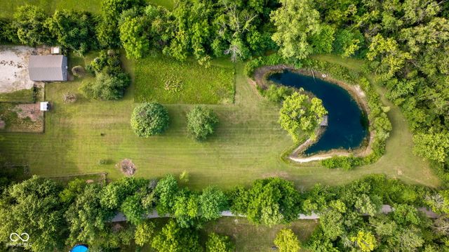 544 Amos Drive, Zionsville, IN 46077