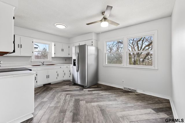 6219 N 66 Street, Omaha, NE 68104