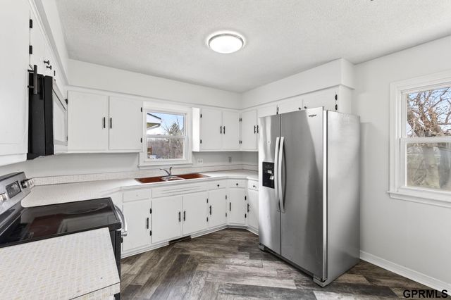 6219 N 66 Street, Omaha, NE 68104