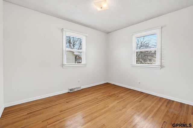 6219 N 66 Street, Omaha, NE 68104