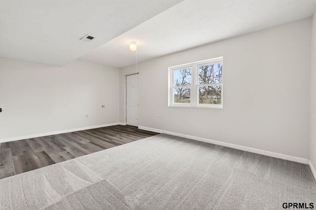 6219 N 66 Street, Omaha, NE 68104