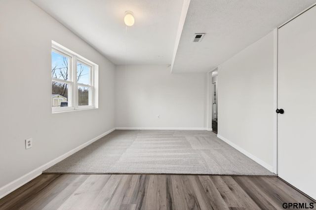 6219 N 66 Street, Omaha, NE 68104