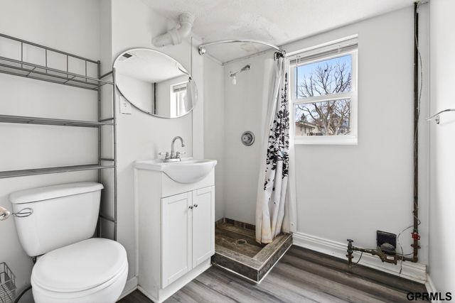 6219 N 66 Street, Omaha, NE 68104