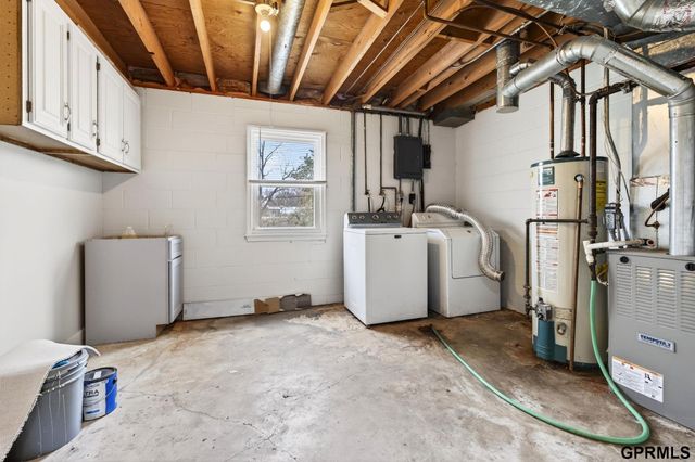 6219 N 66 Street, Omaha, NE 68104