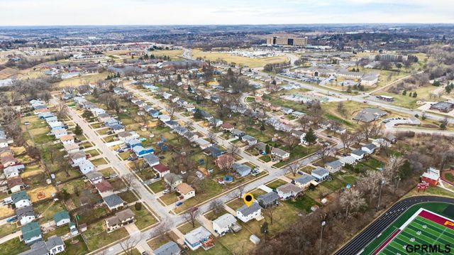 6219 N 66 Street, Omaha, NE 68104